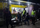 Patroli Dialogis Polsek Seteluk Jaga Stabilitas Kamtibmas di Desa Seteluk Tengah