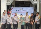 Polres Sumbawa Barat Gelar Jumat Berkah, Salurkan Bantuan Semen ke Masjid Nurul Gufron