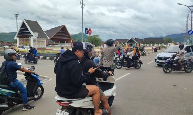 Polsek Taliwang Laksanakan Pengamanan dan Pengaturan Lalin pada Kegiatan Nyongkolan